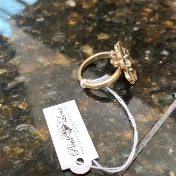 Jewels by Park Lane Gardenia ring size 8 - Picture 4 of 4